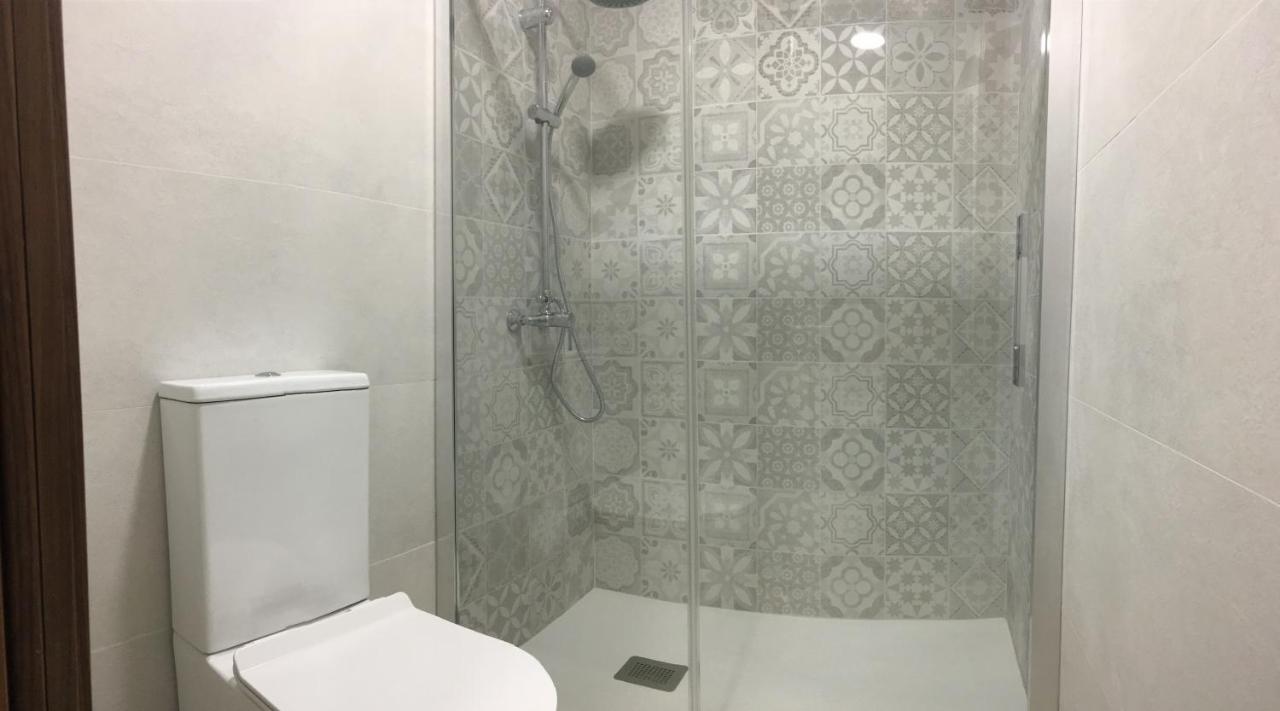 Apartamentos Bajo Pena Apartamentos Sanlorien El Pueyo de Araguas Ngoại thất bức ảnh